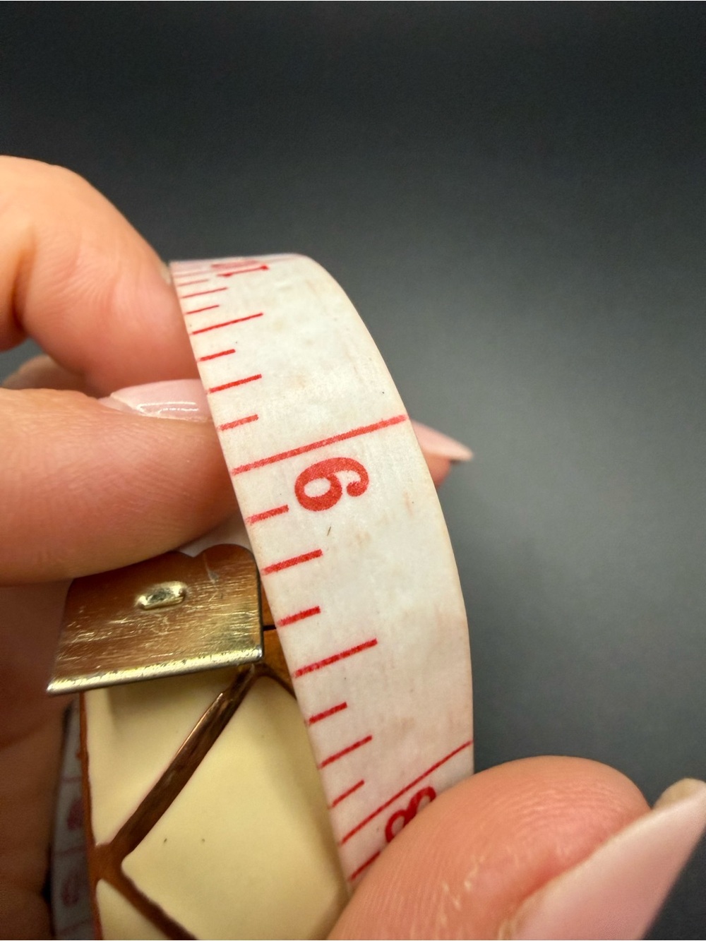 Premier Designs Hinged Cuff Bangle Braclet Gold Tone and Cream Enamel - Picture 5 of 5